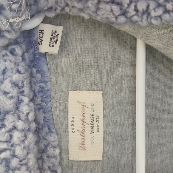 WEATHERPROOF Vintage‎ fuzzy pullover Sz Sm - Picture 2 of 2